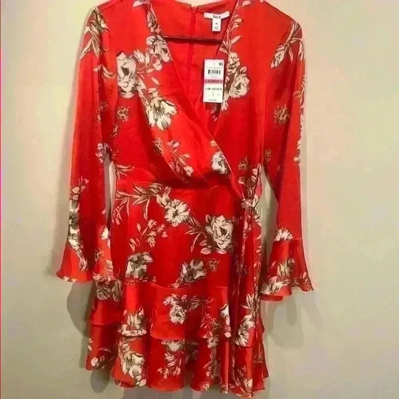 Bar III Dresses & Skirts - NWT bar III sz XS red knee-length sundress with embroidered floral designs